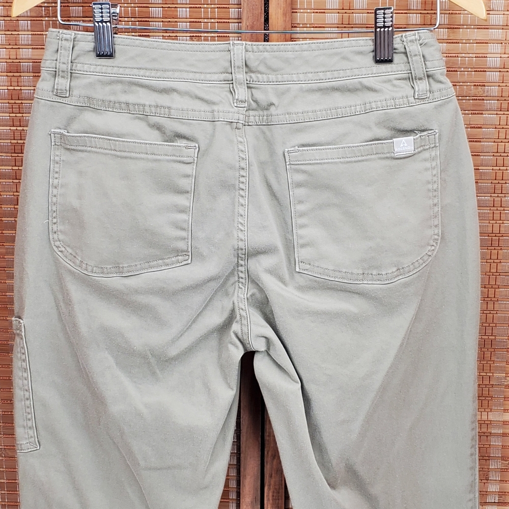 ♧ Ascend Light Khaki Green Outdoor Pants Size 4 - Picture 7 of 8